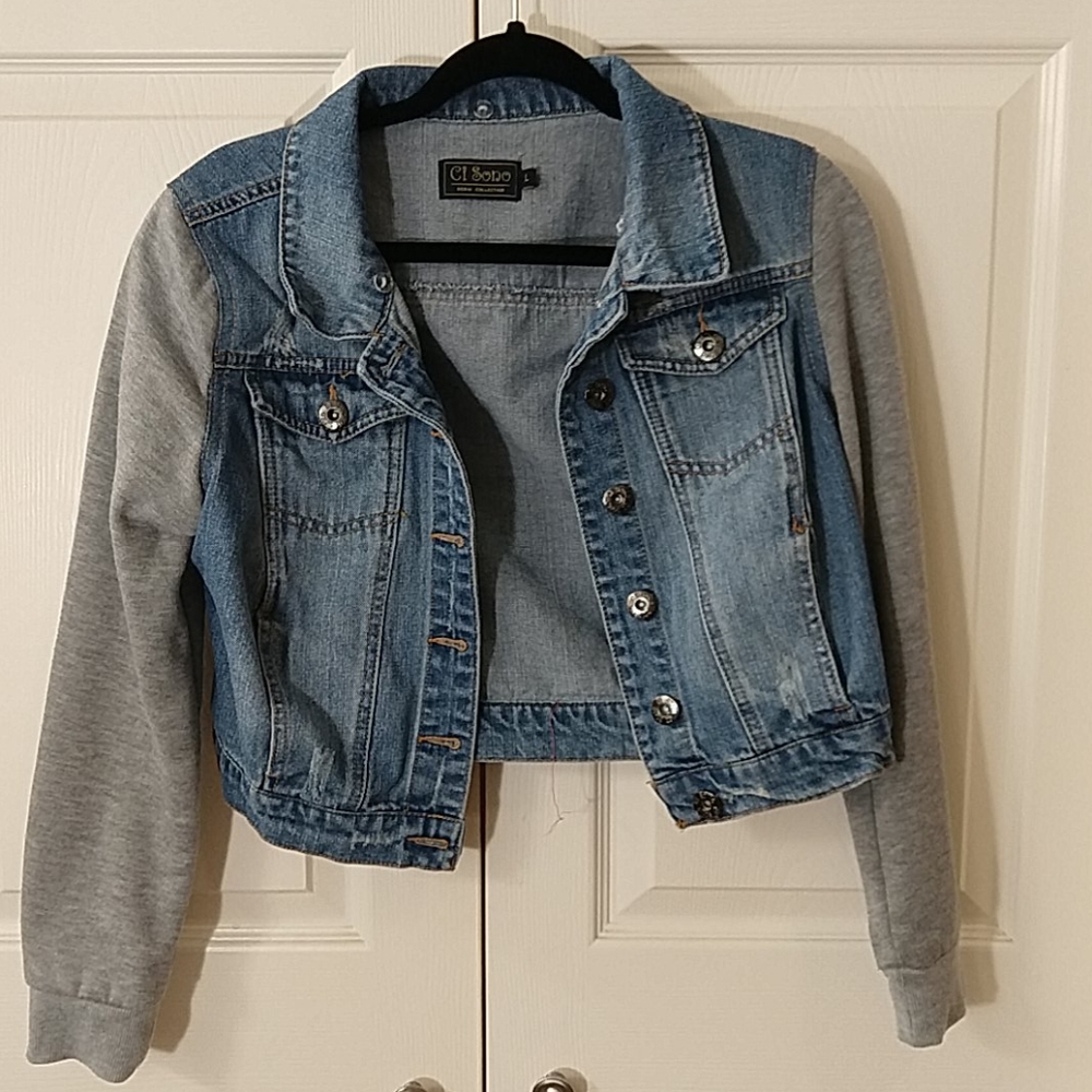 Distressed short waist Denim jacket